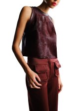 SLEEVELESS PONY TOP